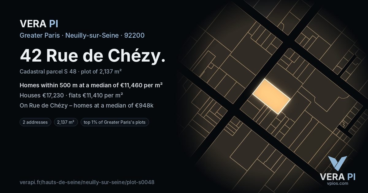 42 Rue de Chézy, Neuilly-sur-Seine at night – the plot lit, the parcels around coloured by the prices near them