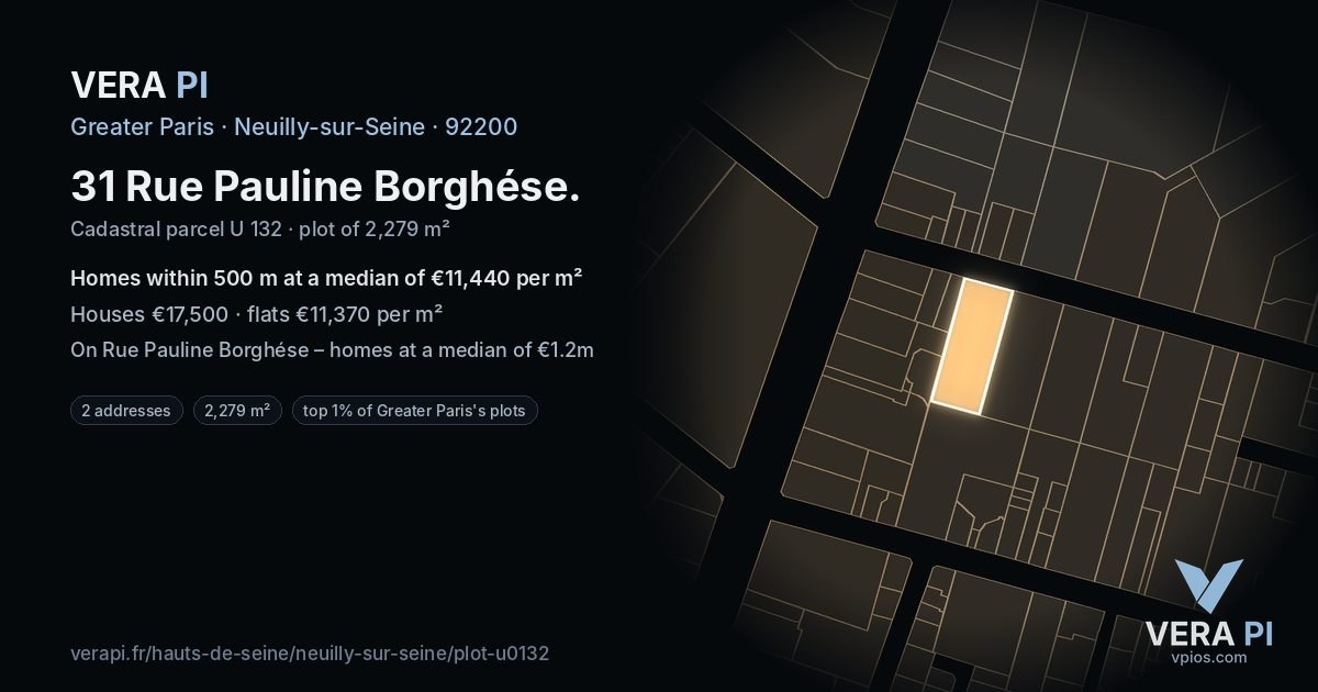 31 Rue Pauline Borghése, Neuilly-sur-Seine at night – the plot lit, the parcels around coloured by the prices near them