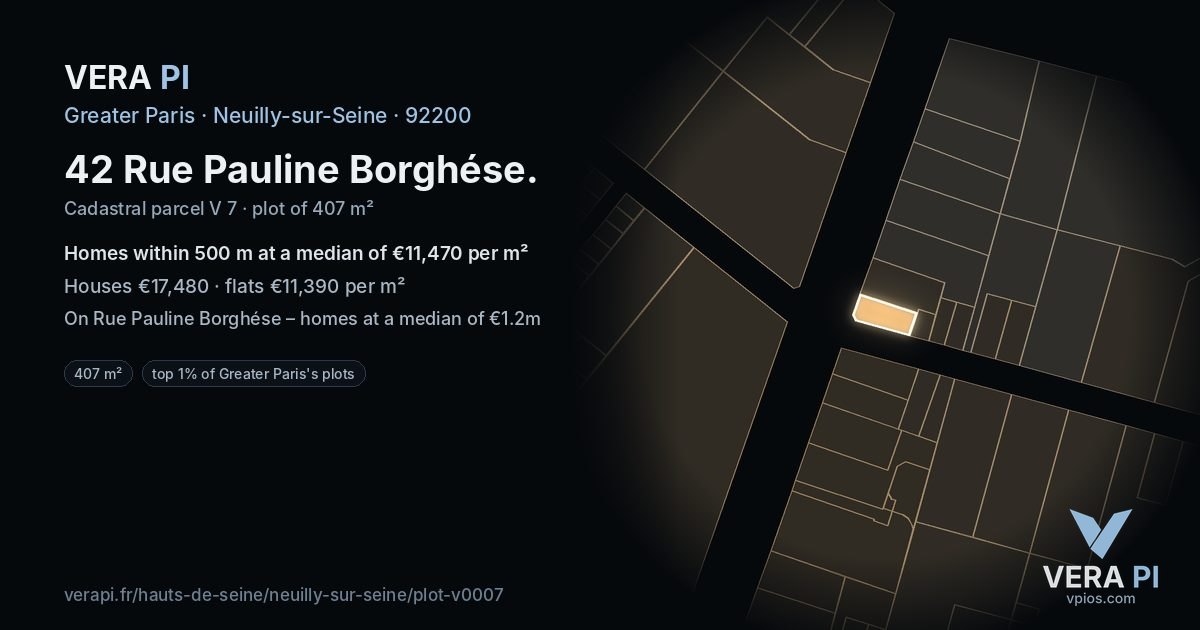 42 Rue Pauline Borghése, Neuilly-sur-Seine at night – the plot lit, the parcels around coloured by the prices near them