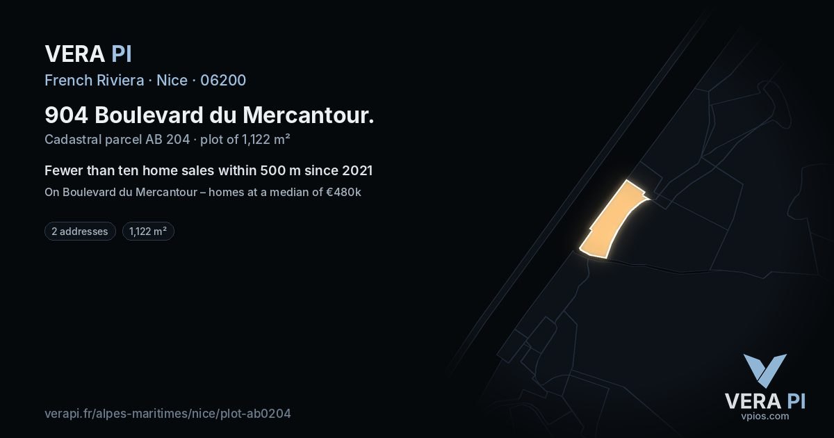 904 Boulevard du Mercantour, Nice at night – the plot lit, the parcels around coloured by the prices near them
