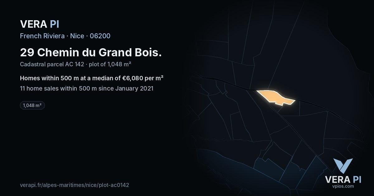 29 Chemin du Grand Bois, Nice at night – the plot lit, the parcels around coloured by the prices near them