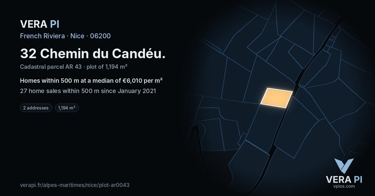32 Chemin du Candéu, Nice at night – the plot lit, the parcels around coloured by the prices near them