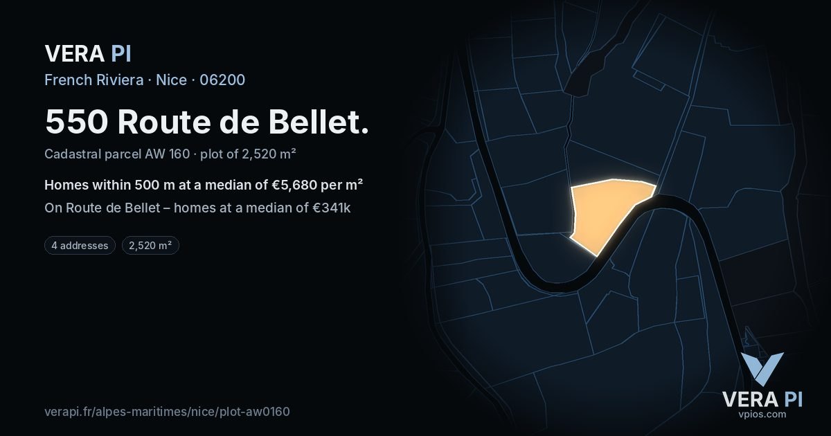 550 Route de Bellet, Nice at night – the plot lit, the parcels around coloured by the prices near them