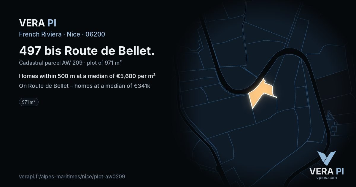 497 bis Route de Bellet, Nice at night – the plot lit, the parcels around coloured by the prices near them