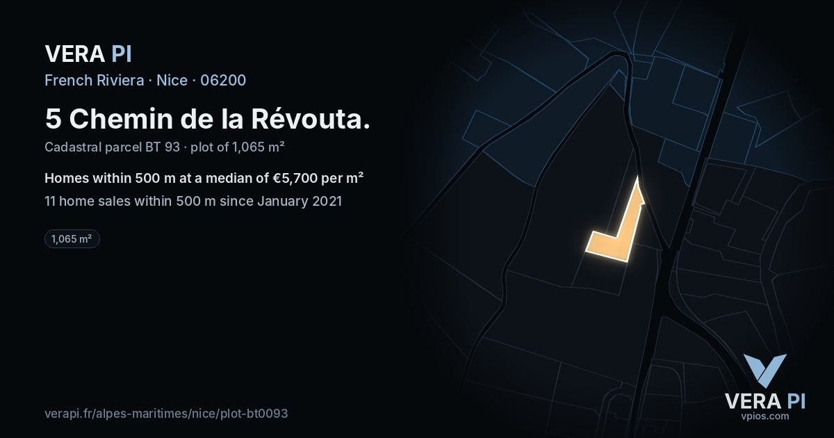 5 Chemin de la Révouta, Nice at night – the plot lit, the parcels around coloured by the prices near them