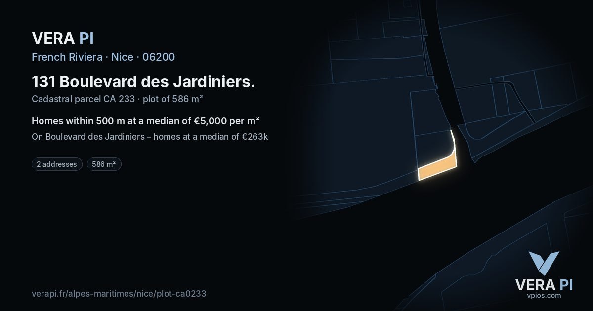 131 Boulevard des Jardiniers, Nice at night – the plot lit, the parcels around coloured by the prices near them