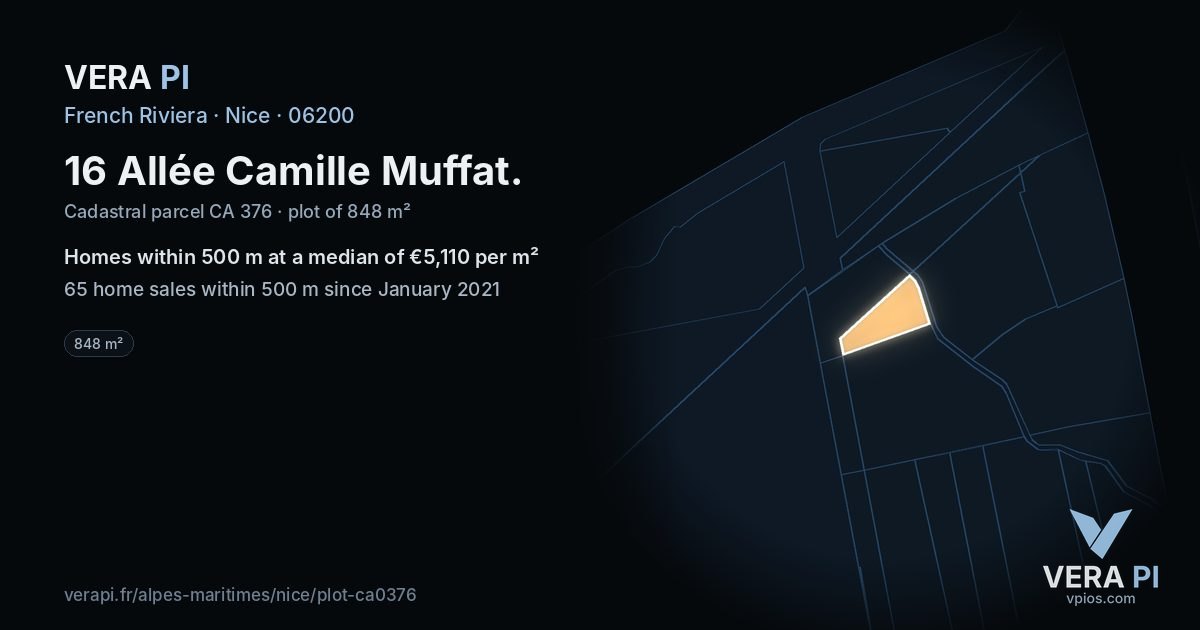 16 Allée Camille Muffat, Nice at night – the plot lit, the parcels around coloured by the prices near them