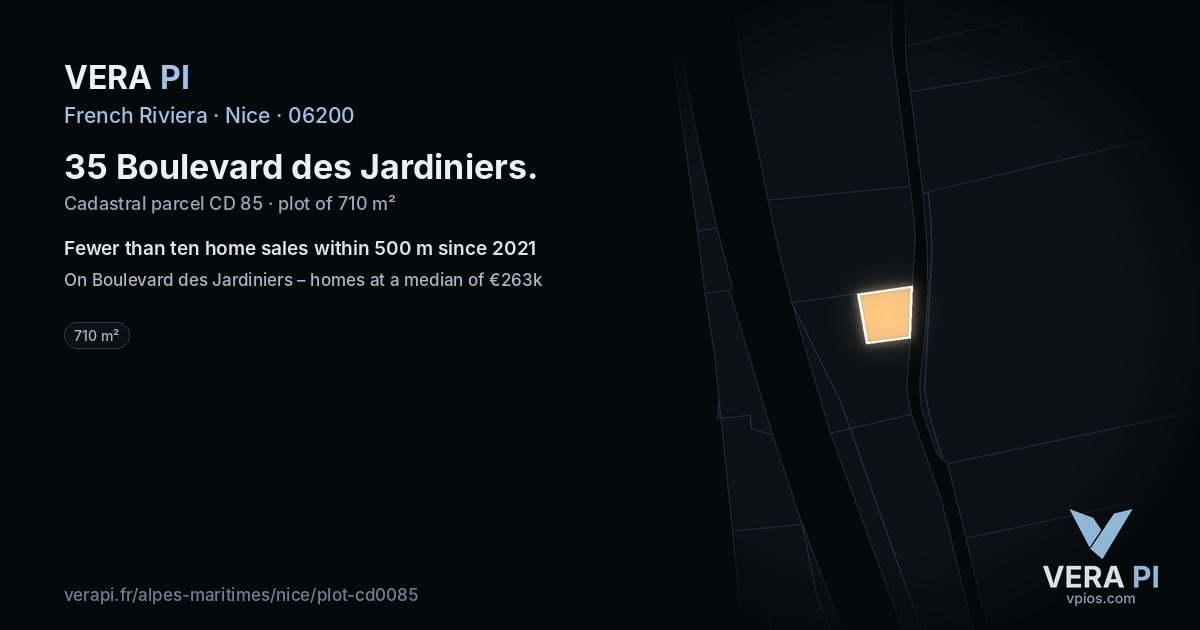 35 Boulevard des Jardiniers, Nice at night – the plot lit, the parcels around coloured by the prices near them