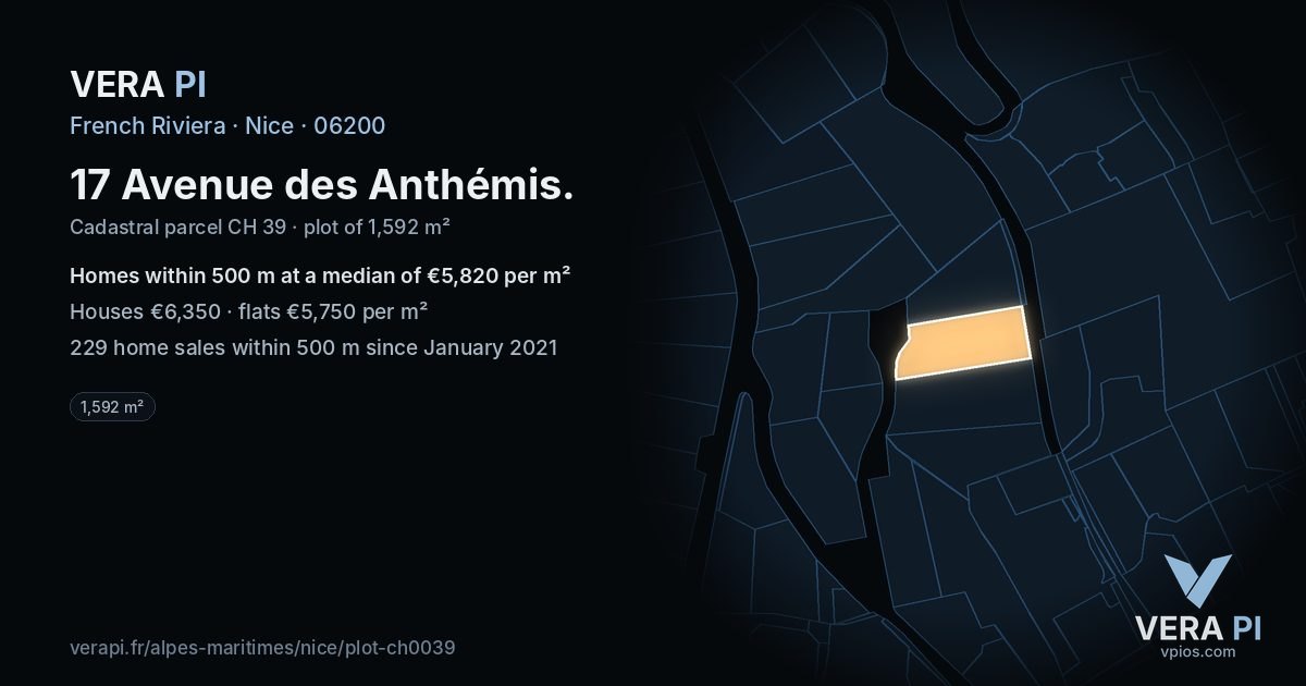17 Avenue des Anthémis, Nice at night – the plot lit, the parcels around coloured by the prices near them