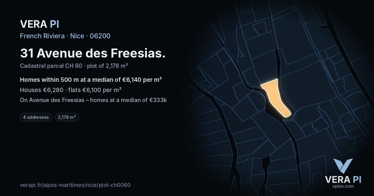 31 Avenue des Freesias, Nice at night – the plot lit, the parcels around coloured by the prices near them
