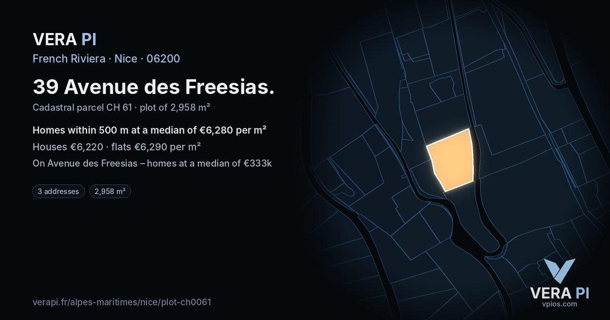 39 Avenue des Freesias, Nice at night – the plot lit, the parcels around coloured by the prices near them