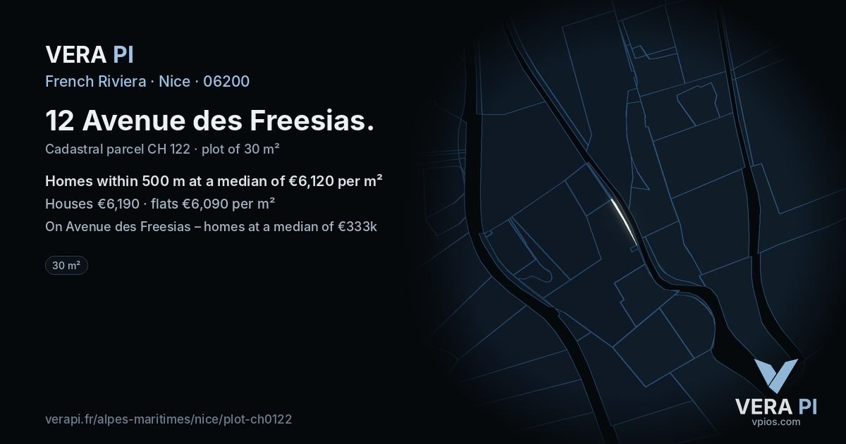 12 Avenue des Freesias, Nice at night – the plot lit, the parcels around coloured by the prices near them