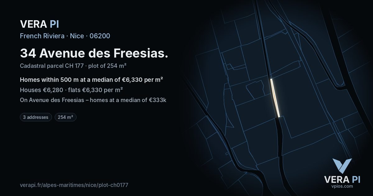34 Avenue des Freesias, Nice at night – the plot lit, the parcels around coloured by the prices near them