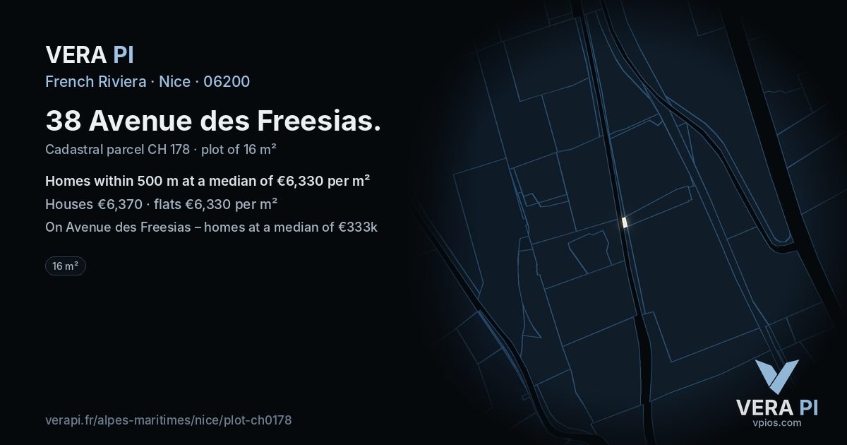 38 Avenue des Freesias, Nice at night – the plot lit, the parcels around coloured by the prices near them