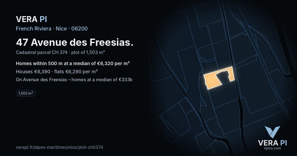 47 Avenue des Freesias, Nice at night – the plot lit, the parcels around coloured by the prices near them