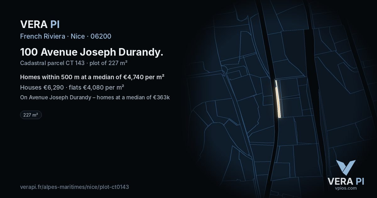 100 Avenue Joseph Durandy, Nice at night – the plot lit, the parcels around coloured by the prices near them