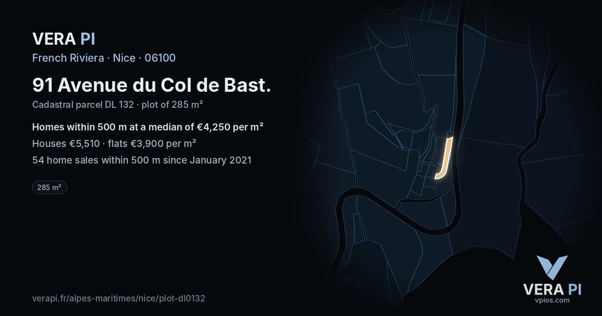 91 Avenue du Col de Bast, Nice at night – the plot lit, the parcels around coloured by the prices near them