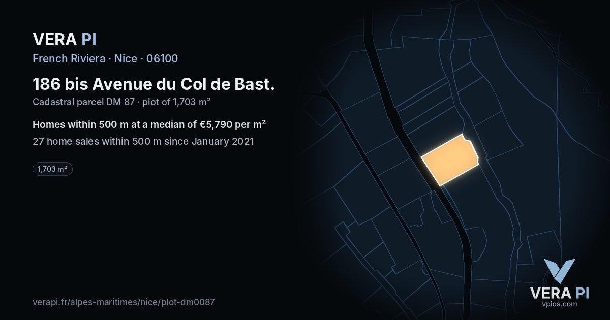 186 bis Avenue du Col de Bast, Nice at night – the plot lit, the parcels around coloured by the prices near them