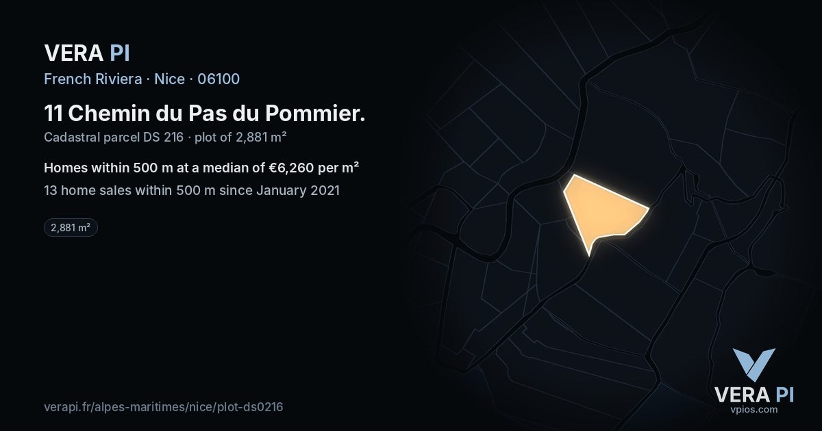 11 Chemin du Pas du Pommier, Nice at night – the plot lit, the parcels around coloured by the prices near them