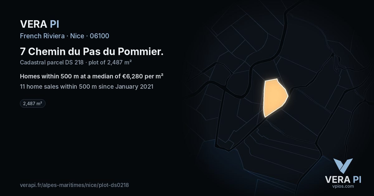 7 Chemin du Pas du Pommier, Nice at night – the plot lit, the parcels around coloured by the prices near them
