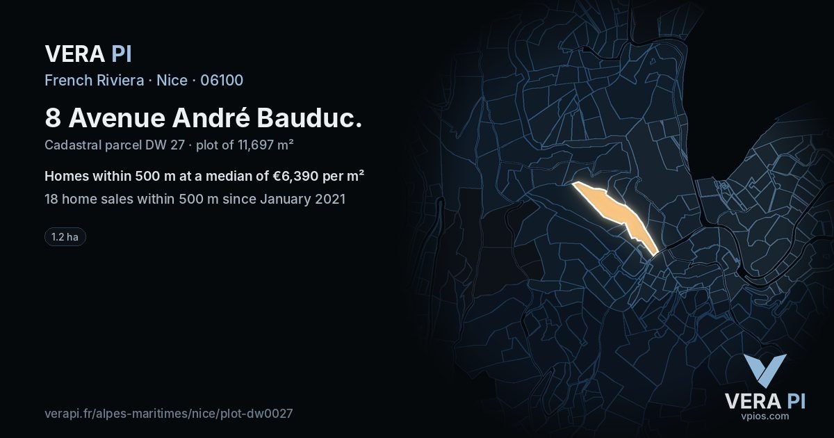 8 Avenue André Bauduc, Nice at night – the plot lit, the parcels around coloured by the prices near them