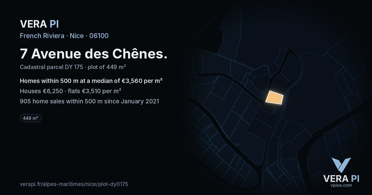 7 Avenue des Chênes, Nice at night – the plot lit, the parcels around coloured by the prices near them