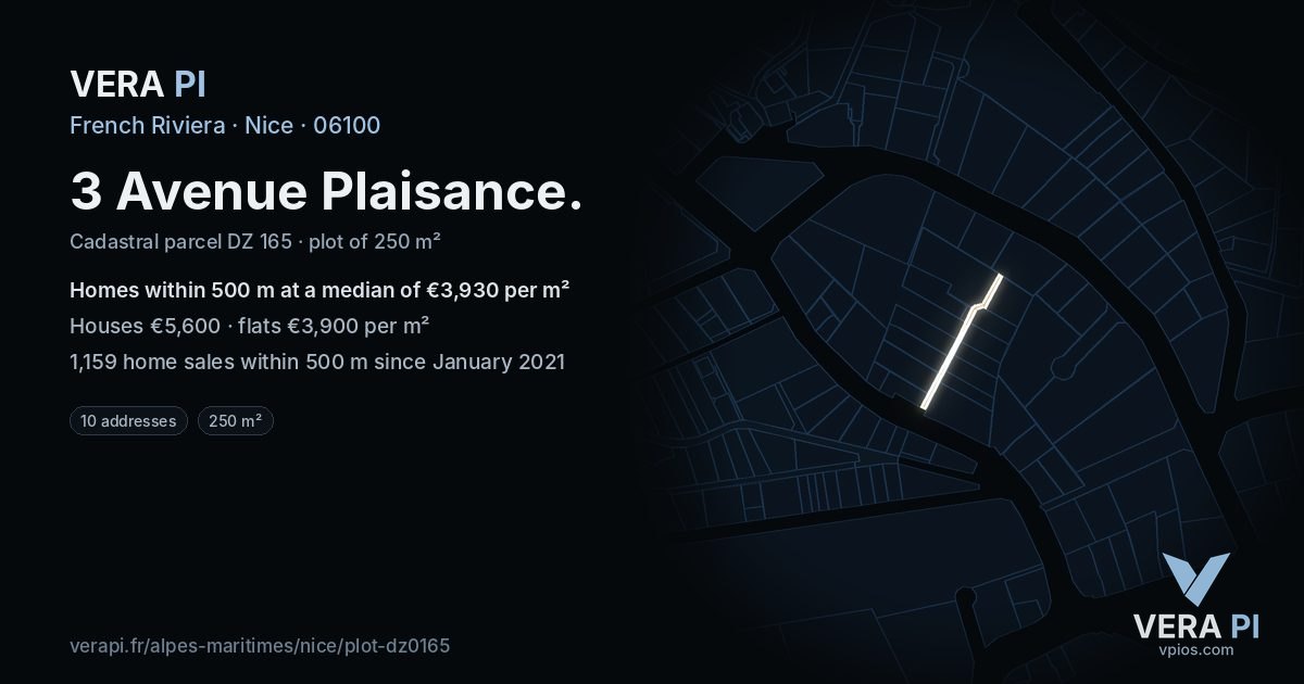 3 Avenue Plaisance, Nice at night – the plot lit, the parcels around coloured by the prices near them