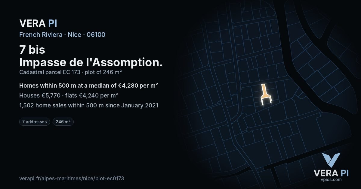 7 bis Impasse de l'Assomption, Nice at night – the plot lit, the parcels around coloured by the prices near them