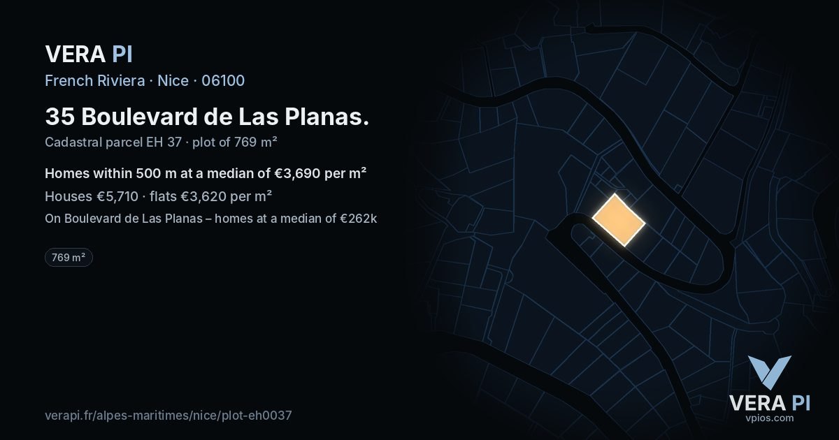 35 Boulevard de Las Planas, Nice at night – the plot lit, the parcels around coloured by the prices near them