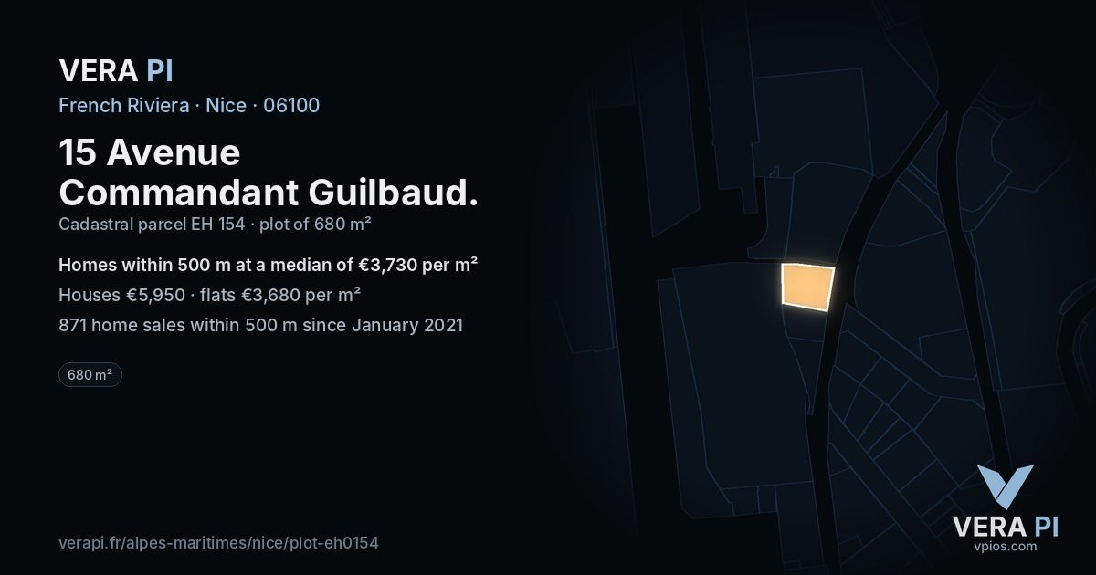 15 Avenue Commandant Guilbaud, Nice at night – the plot lit, the parcels around coloured by the prices near them