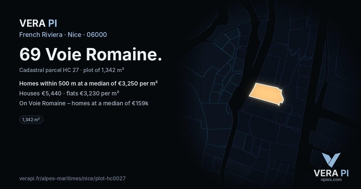 69 Voie Romaine, Nice at night – the plot lit, the parcels around coloured by the prices near them