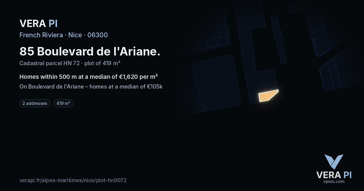 85 Boulevard de l'Ariane, Nice at night – the plot lit, the parcels around coloured by the prices near them