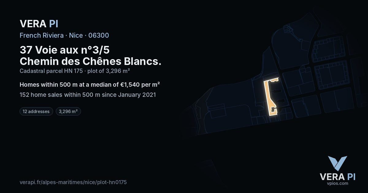 37 Voie aux n°3/5 Chemin des Chênes Blancs, Nice at night – the plot lit, the parcels around coloured by the prices near them