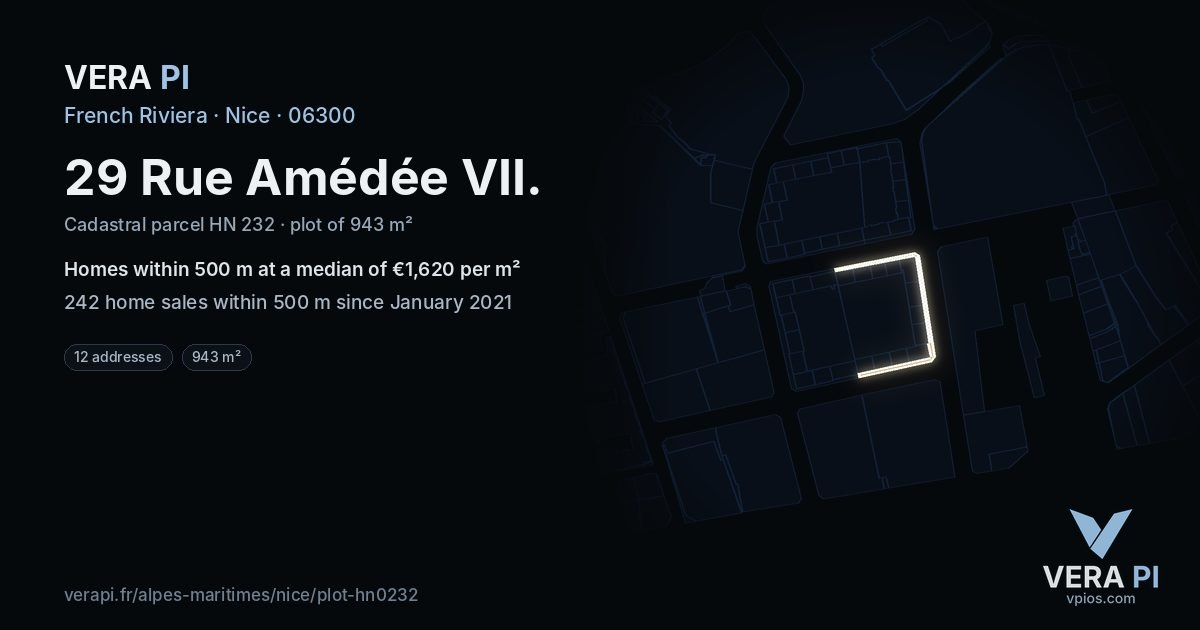 29 Rue Amédée VII, Nice at night – the plot lit, the parcels around coloured by the prices near them