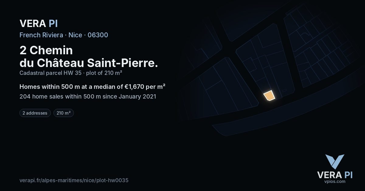 2 Chemin du Château Saint-Pierre, Nice at night – the plot lit, the parcels around coloured by the prices near them