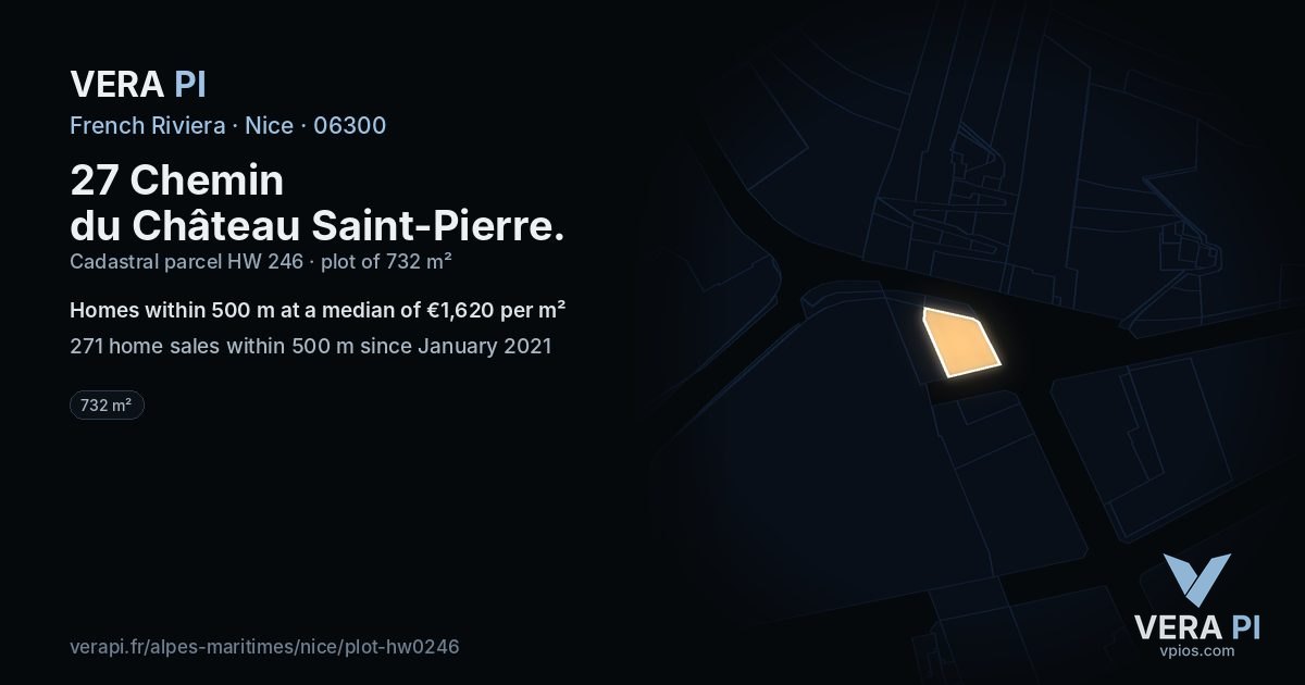 27 Chemin du Château Saint-Pierre, Nice at night – the plot lit, the parcels around coloured by the prices near them