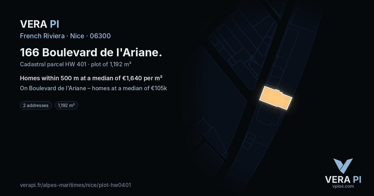 166 Boulevard de l'Ariane, Nice at night – the plot lit, the parcels around coloured by the prices near them