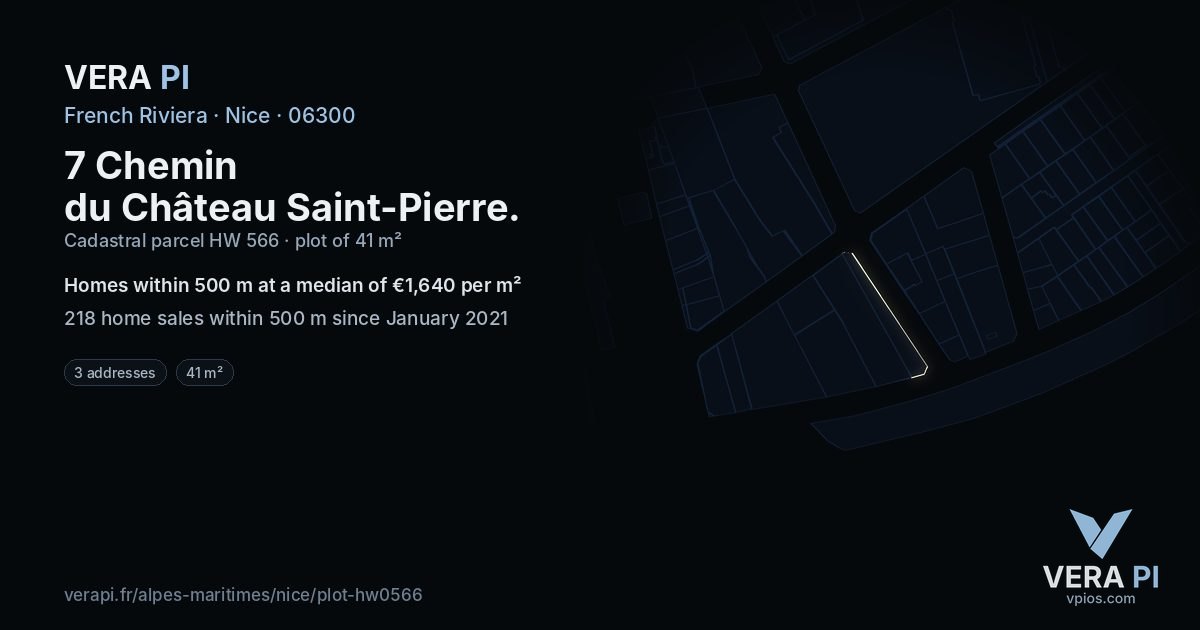 7 Chemin du Château Saint-Pierre, Nice at night – the plot lit, the parcels around coloured by the prices near them