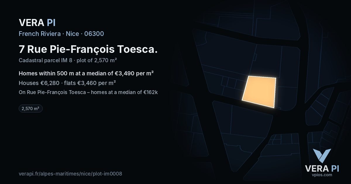 7 Rue Pie-François Toesca, Nice at night – the plot lit, the parcels around coloured by the prices near them