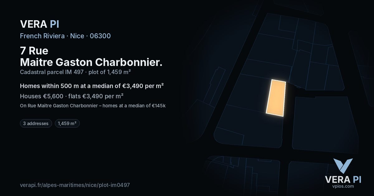 7 Rue Maitre Gaston Charbonnier, Nice at night – the plot lit, the parcels around coloured by the prices near them