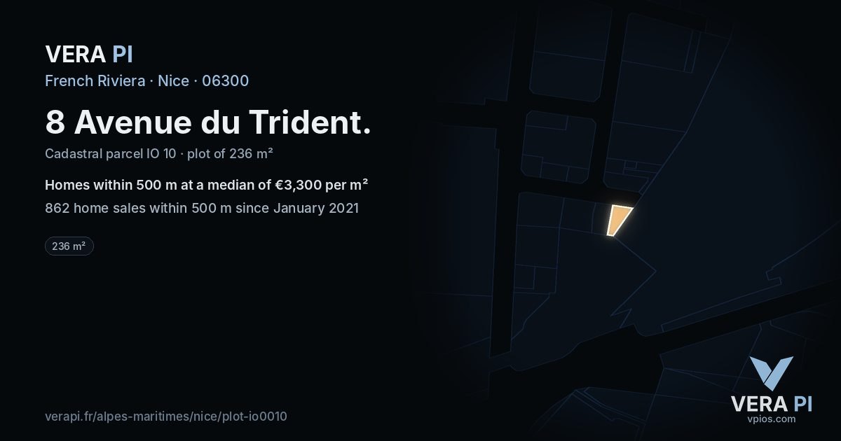 8 Avenue du Trident, Nice at night – the plot lit, the parcels around coloured by the prices near them