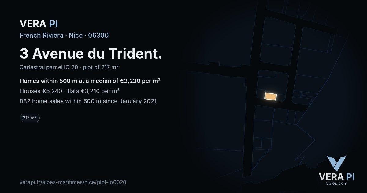 3 Avenue du Trident, Nice at night – the plot lit, the parcels around coloured by the prices near them