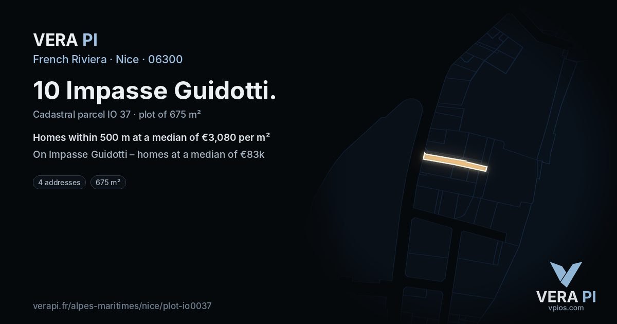 10 Impasse Guidotti, Nice at night – the plot lit, the parcels around coloured by the prices near them