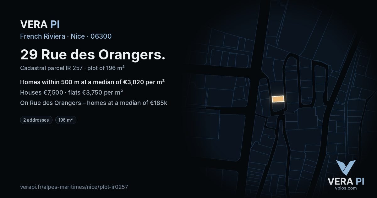 29 Rue des Orangers, Nice at night – the plot lit, the parcels around coloured by the prices near them