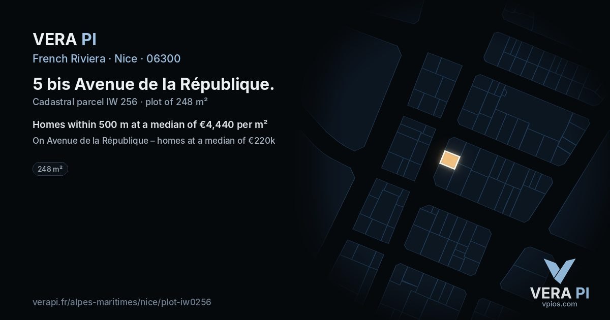 5 bis Avenue de la République, Nice at night – the plot lit, the parcels around coloured by the prices near them