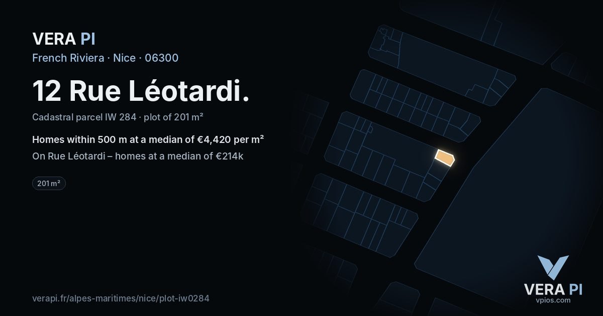 12 Rue Léotardi, Nice at night – the plot lit, the parcels around coloured by the prices near them
