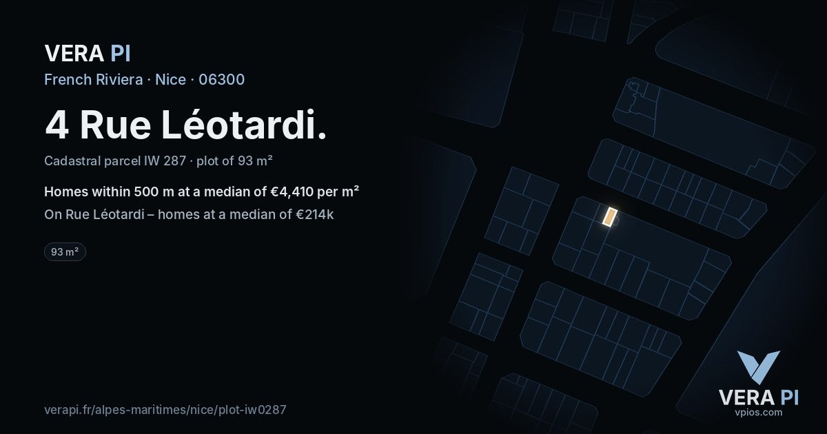 4 Rue Léotardi, Nice at night – the plot lit, the parcels around coloured by the prices near them