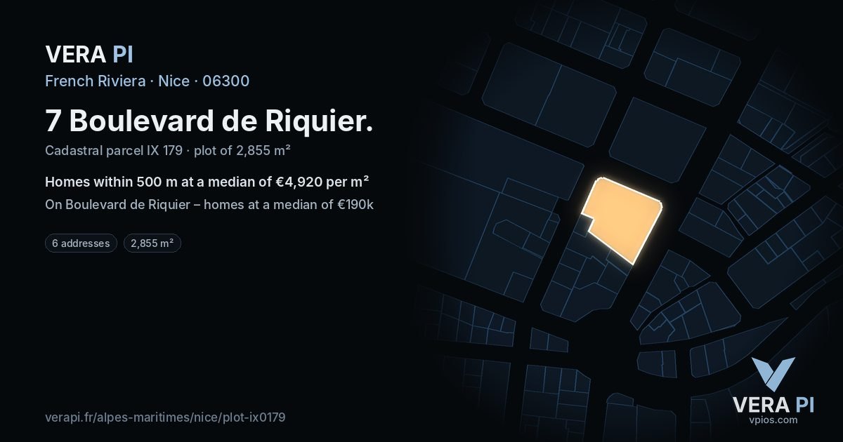 7 Boulevard de Riquier, Nice at night – the plot lit, the parcels around coloured by the prices near them