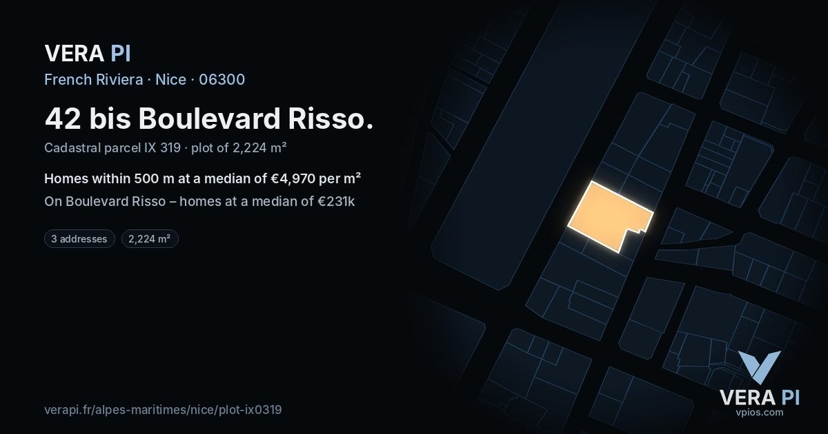 42 bis Boulevard Risso, Nice at night – the plot lit, the parcels around coloured by the prices near them