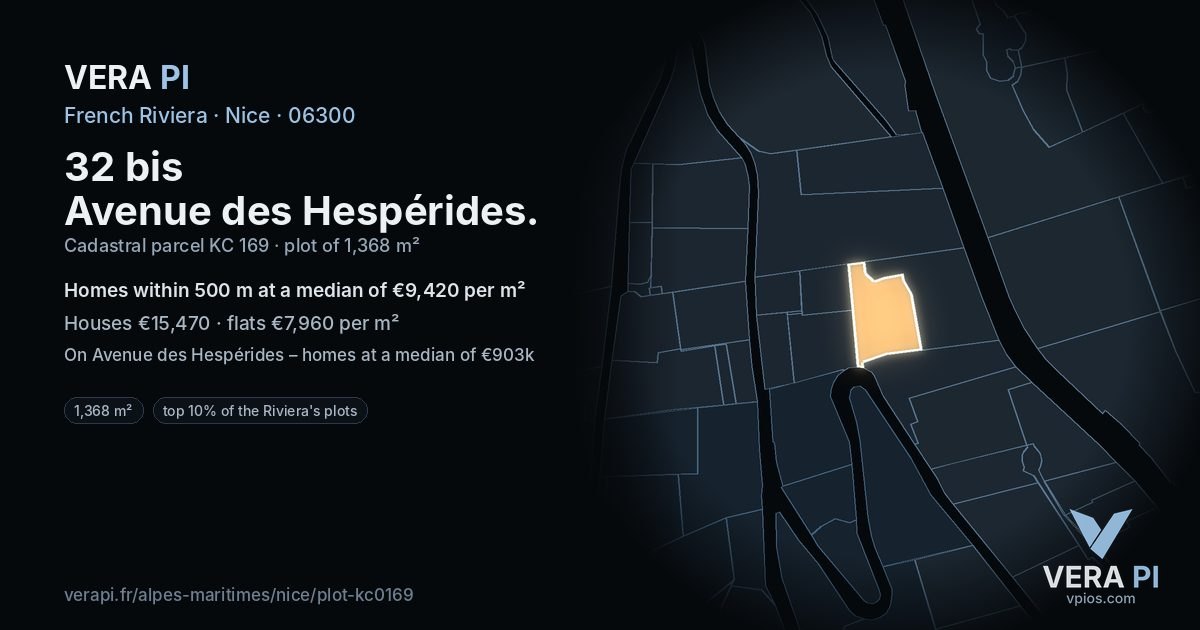 32 bis Avenue des Hespérides, Nice at night – the plot lit, the parcels around coloured by the prices near them